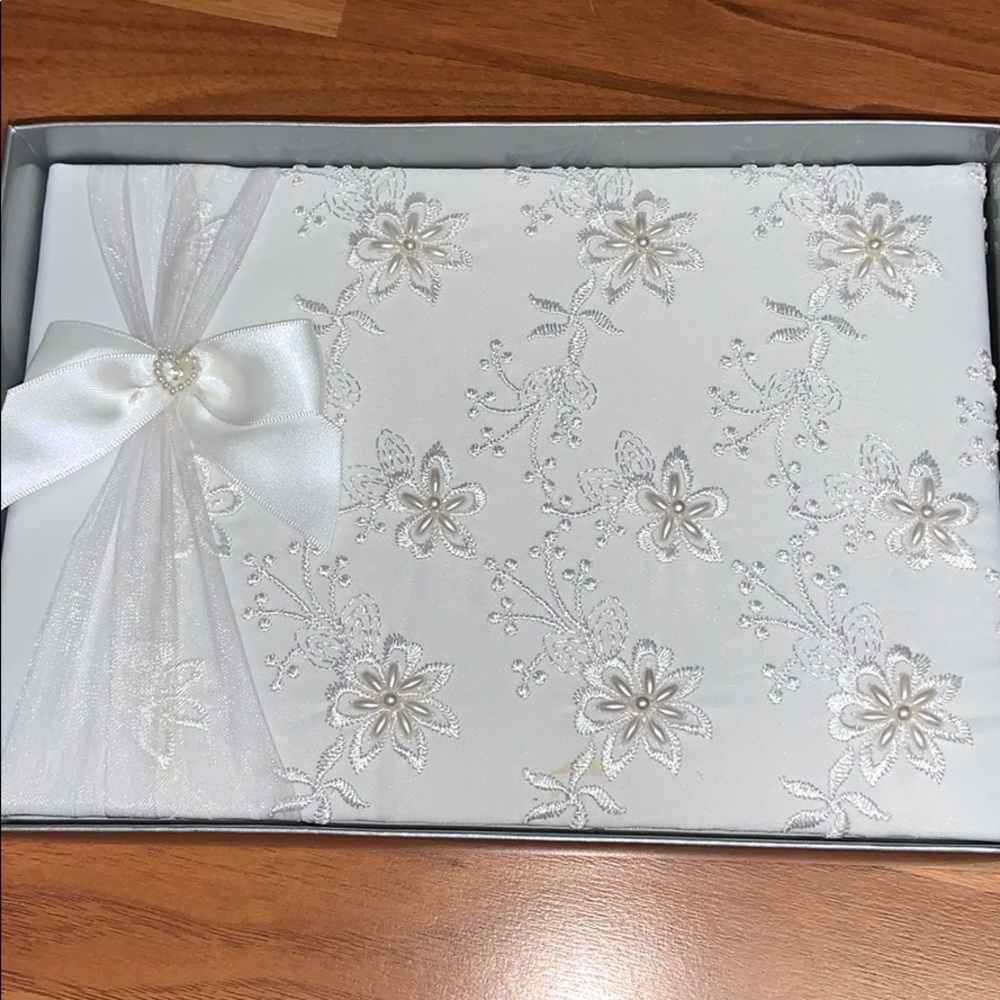 NWT Lucky Collections Wedding Guest Book